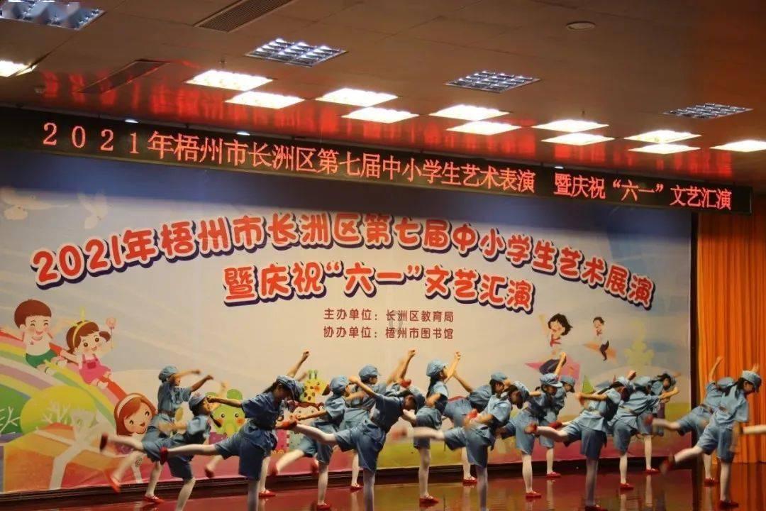 【新春走基层】张掖市森林消防支队：迎新纳福送春联 翰墨飘香年味浓